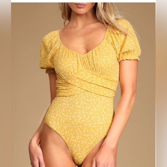 Come Into Bloom Mustard Yellow Floral Print Tie-Back Bodysuit - Size Medium - Picture 2 of 7